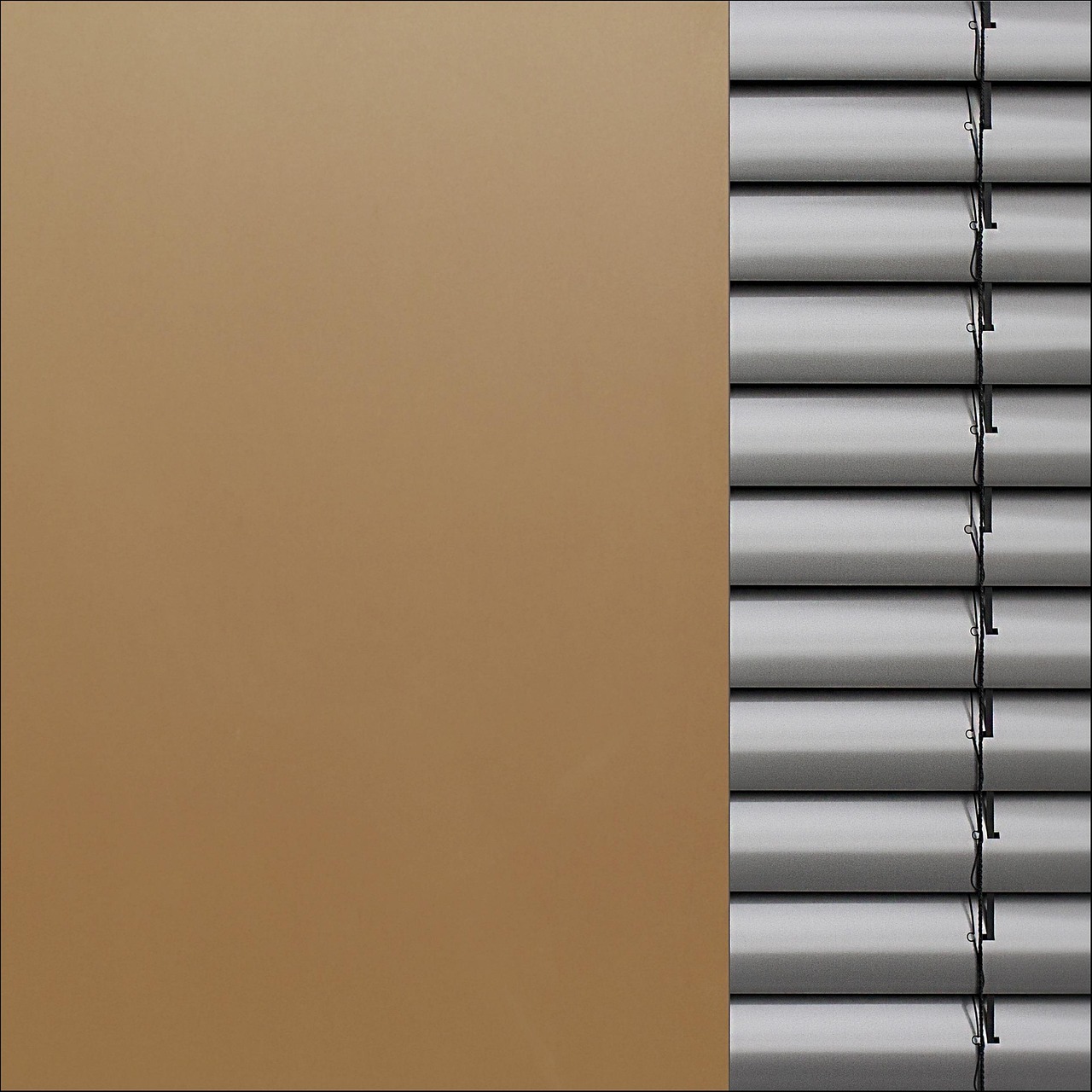 découvrez nos fenêtres en pvc avec volet roulant intégré, alliant isolation thermique, sécurité et design pour votre maison.