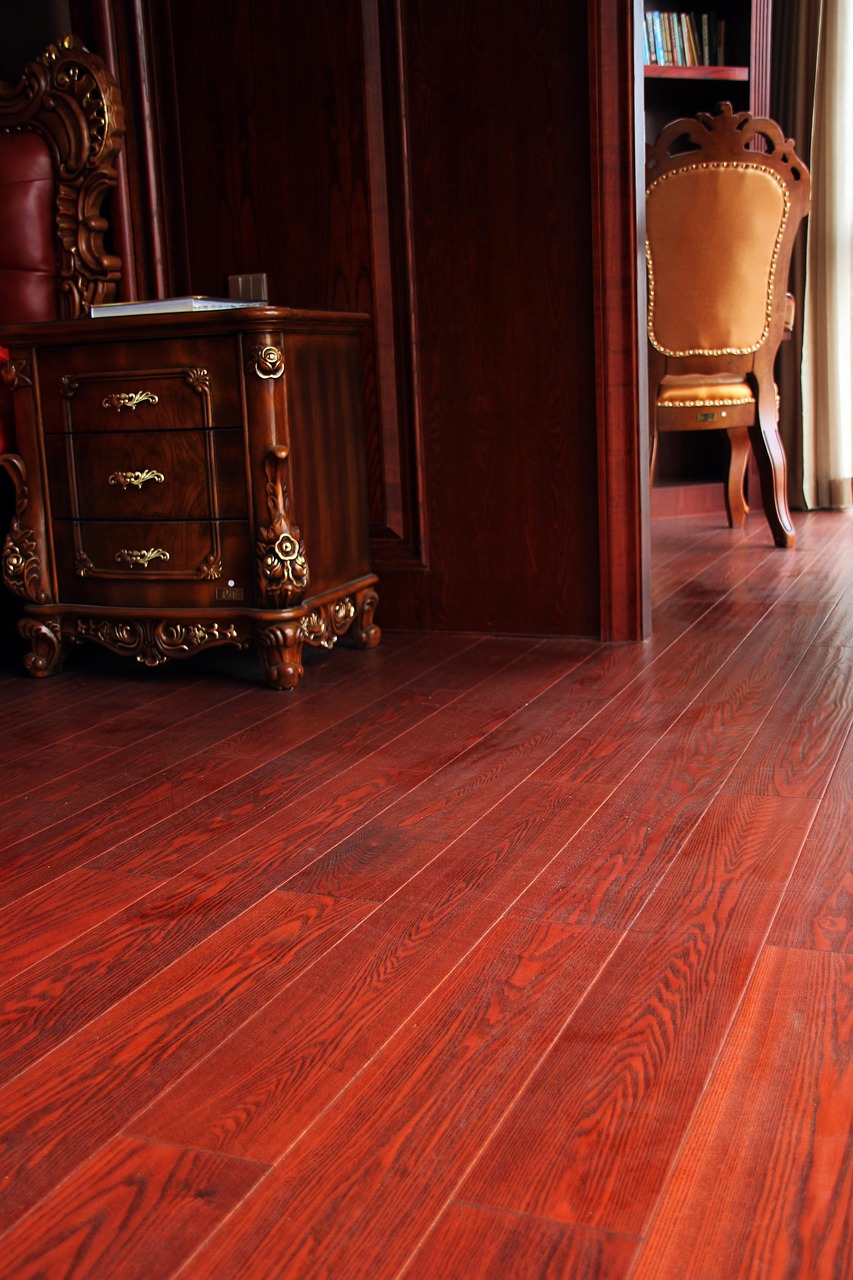 découvrez notre sélection de revêtements de sol en bois alliant élégance, durabilité et confort pour sublimer votre intérieur.
